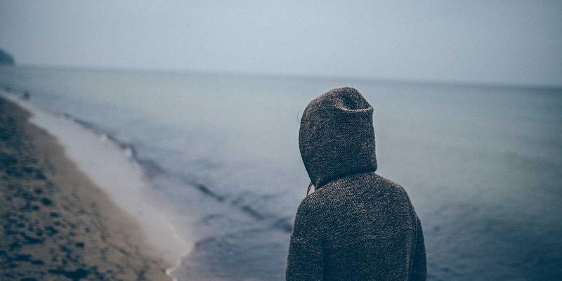 JHKHK44资源分享平台：卡片布局如何提升用户体验与内容发现效率