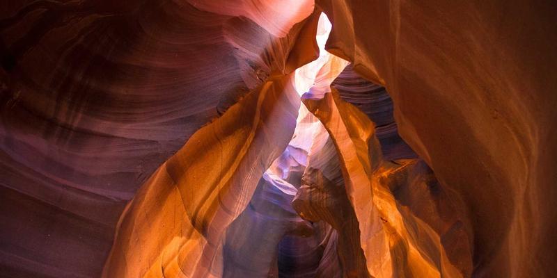 卡片布局解析：巧用JHKHK社区橙色主题资源，高效策划香港高端人才通行证申请